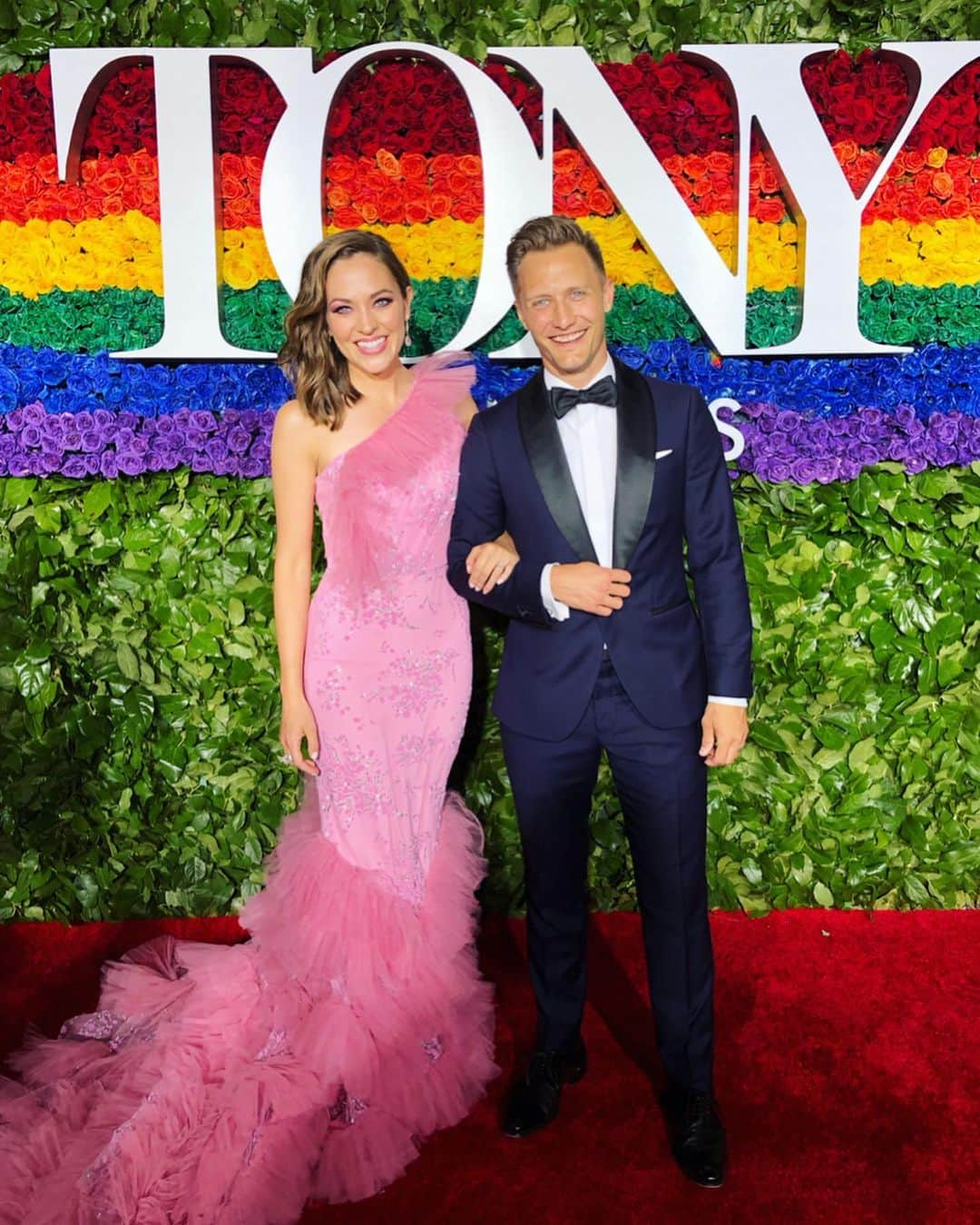 ローラ・オスさんのインスタグラム写真 - (ローラ・オスInstagram)「I love being part of this great big theatrical family, getting all dressed up with @nathanjohnsonny to celebrate Broadway’s biggest night. And what an honor to sing at the official @thetonyawards afterparty at @theplazahotel this year. Thanks to the ever generous genius @csiriano for this dreamy bubble gum mermaid barbie gown, to my glam team @miasantiagohair & @alianalopez, to @jennyandersonphoto for perfectly documenting the moments, and @karen_millen for the cobalt blue costume change. Congrats & mad respect to all my superhero friends who were nominated, won, or performed, and are still somehow alive to carry their shows 8 performances a week (@santinofontana, @lilcoopz, @lulubellestiles, @stephaniejblock, @celiakb, @bethleavel, @abrightmonster, @alistroker, etc!). 🙌🏼 And @j_corden, you crushed it. Another @thetonyawards for the books! @42west @voguemagazine」6月11日 7時01分 - lauraosnes