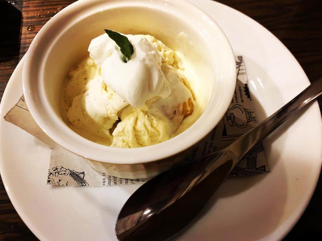 Belleのインスタグラム：「昨日実況者と行った焼肉屋のスイートポテトが今まで食べたスイートポテトの中で一番美味かった説」
