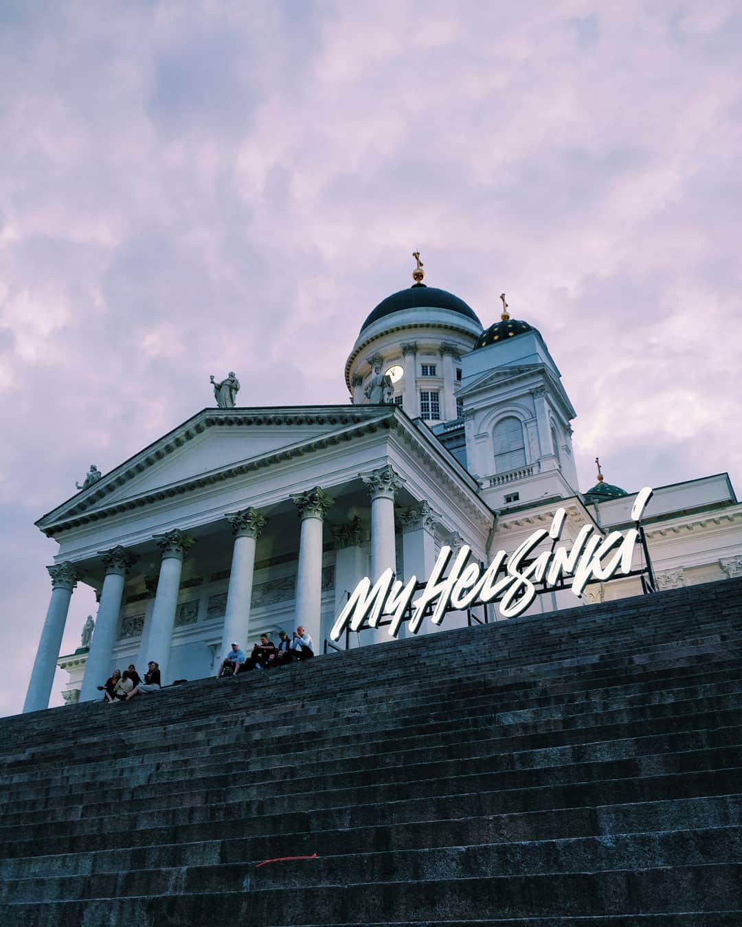 Jussiville JV Partanenのインスタグラム：「Summer nights tho ~~ #helsinki #myhelsinki #longtimenopost #finland #summer #night #picoftheday #instagood」
