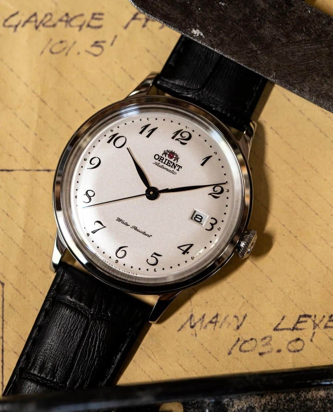 Orient Watchさんのインスタグラム写真 - (Orient WatchInstagram)「At Orient, we pride ourselves on maintaining a lineage of craftsmanship, style and dependability from one generation to the next since 1950.⠀ ⠀ ⠀ Treat yourself to your new favorite watch this Father’s Day, or give the gift of heritage to someone you know. From June 7th – 16th get 15% off sitewide any watch when you use code THANKSDAD. #orientstyle⠀ ⠀ shop now.⠀ ⠀ ⠀」6月10日 23時00分 - orientwatch