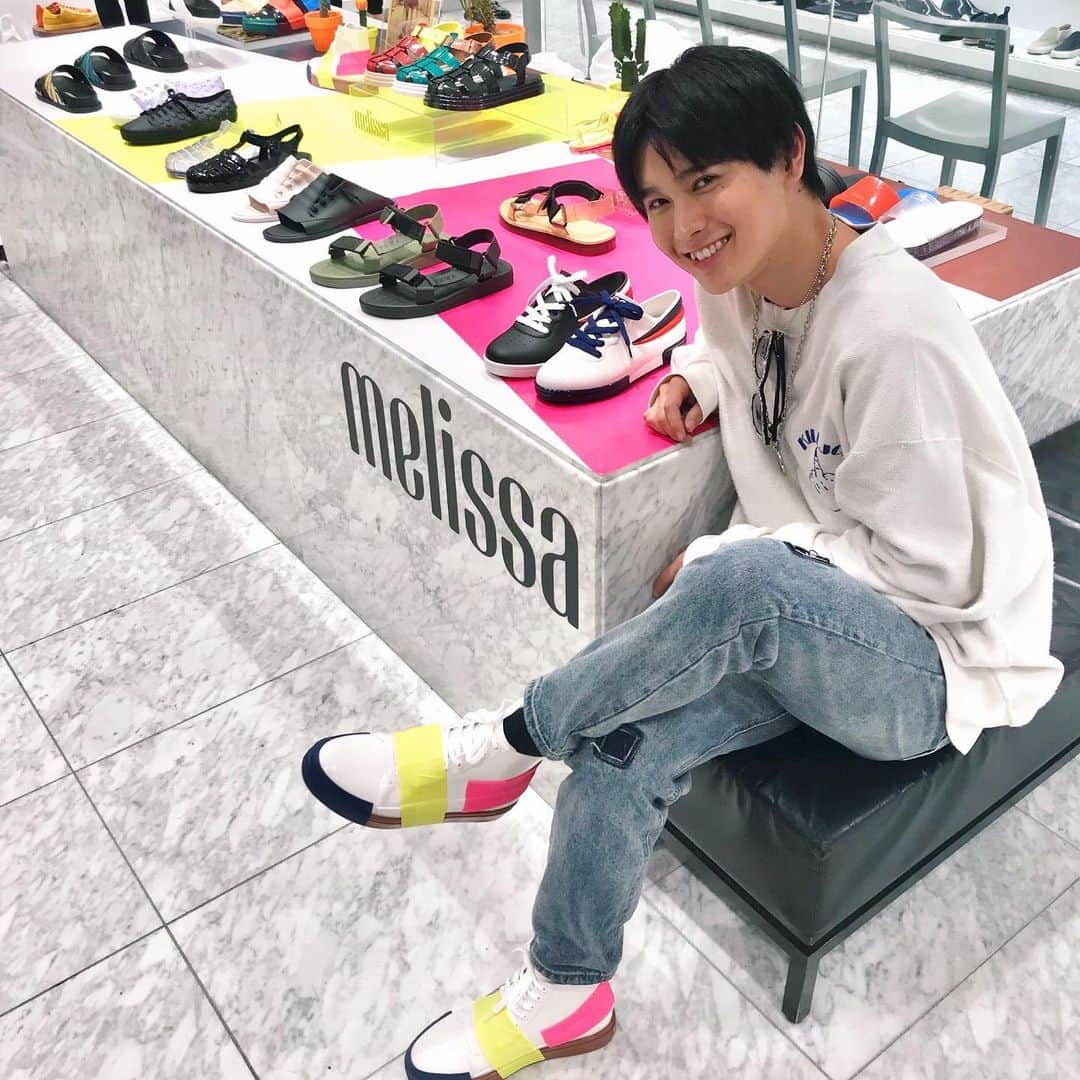 池添俊亮さんのインスタグラム写真 - (池添俊亮Instagram)「@melissashoesjapan #melissa #melissashoesjapan #isetan #isetanmens」6月10日 23時07分 - zoe_boy_0427