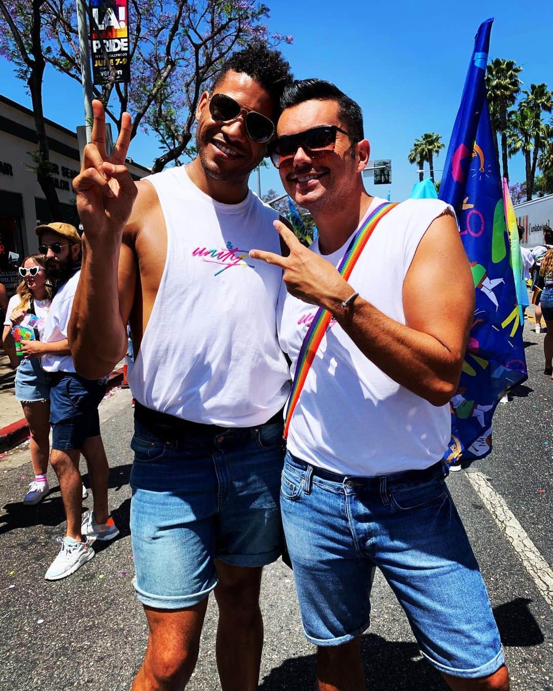 アンソニー・ラモスのインスタグラム：「Twinning in #asos for #Pride with @jeffreybchapman 🌈❤️」