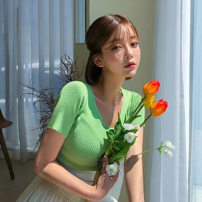 Chuuのインスタグラム：「모두 갖고싶은 컬러~💚🧡 #chuuseoul」