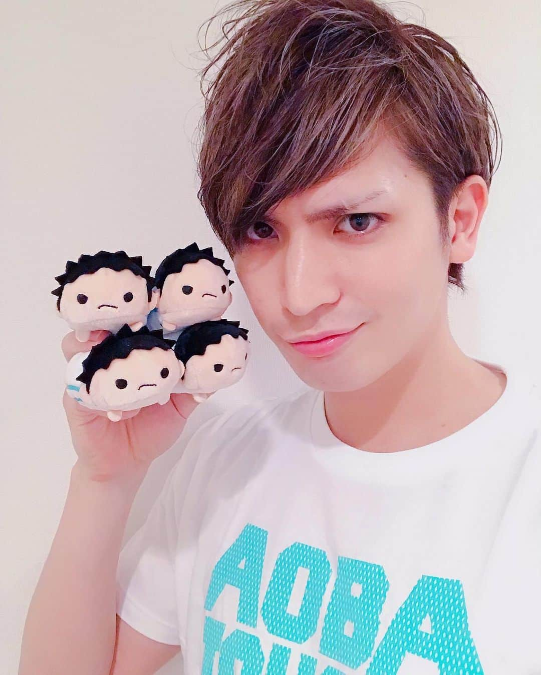 小波津亜廉さんのインスタグラム写真 - (小波津亜廉Instagram)「[10/6/19] “Good morning! 🌞 ⠀⠀⠀ ⠀ Today is Iwaizumi Hajime’s birthday 🎉 Happy birthday Hajime-kun‼️ ⠀⠀⠀ ⠀ A bunch of Iwa-chans 🥰✨ ⠀⠀⠀ ⠀ #iwaizumihajimebirthday2019 #iwaizumihajime #iwachan #agedashitofu” ⠀⠀⠀ ⠀ HAPPY BIRTHDAY IWA-CHAN YOU’RE SO SPECIAL TO ME ⠀⠀⠀ ⠀ #kohatsuallen ⠀⠀⠀ ⠀ Source: Allen’s twitter, translation by me」6月11日 0時15分 - ahun_andsome