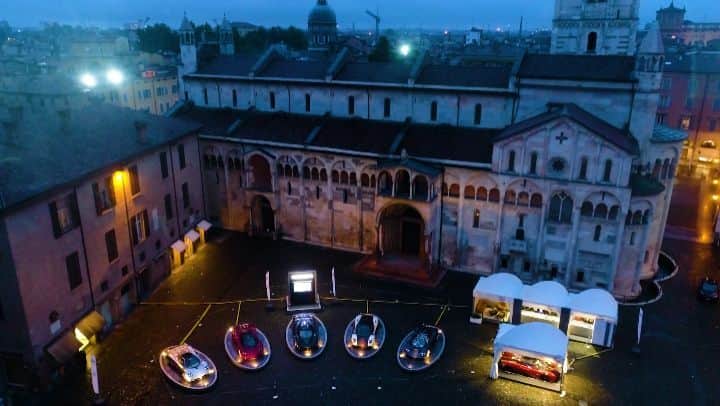 パガーニ・アウトモビリのインスタグラム：「The stars of the @motorvalleyofficial Fest, check it out! #MotorValleyFest #pagani #zonda #zondas #zondar #zondacinqueroadster #zondahpbarchetta #huayra #huayraroadster #zonda20 #zonda20anniversary」
