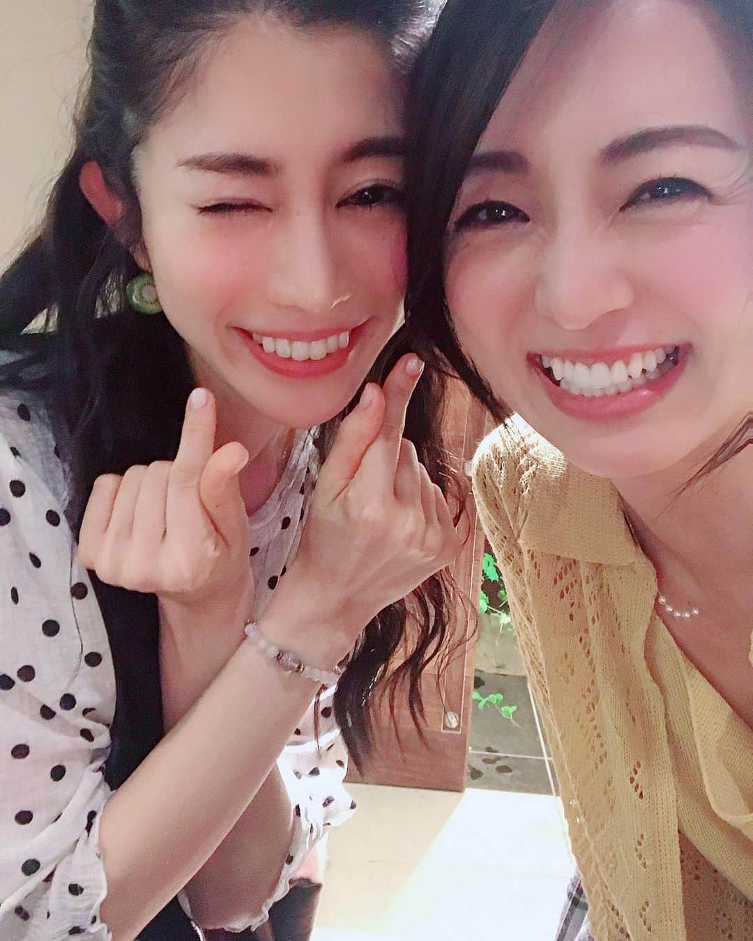 名越涼子さんのインスタグラム写真 - (名越涼子Instagram)「👭 きのうもきょうもあしたも大好きな人。  おばあちゃんになってもお世話になります←  一一一一一一一一一一一一一一一一一一一一一 #しょこりょこ#大好き#恋人か#仲良しか #楽しい#嬉しい#ありがとう#心のビタミン #老後もよろしく#頼んだぞ#love#loveyou#thanks#愛」6月11日 0時56分 - nagoshi_ryo