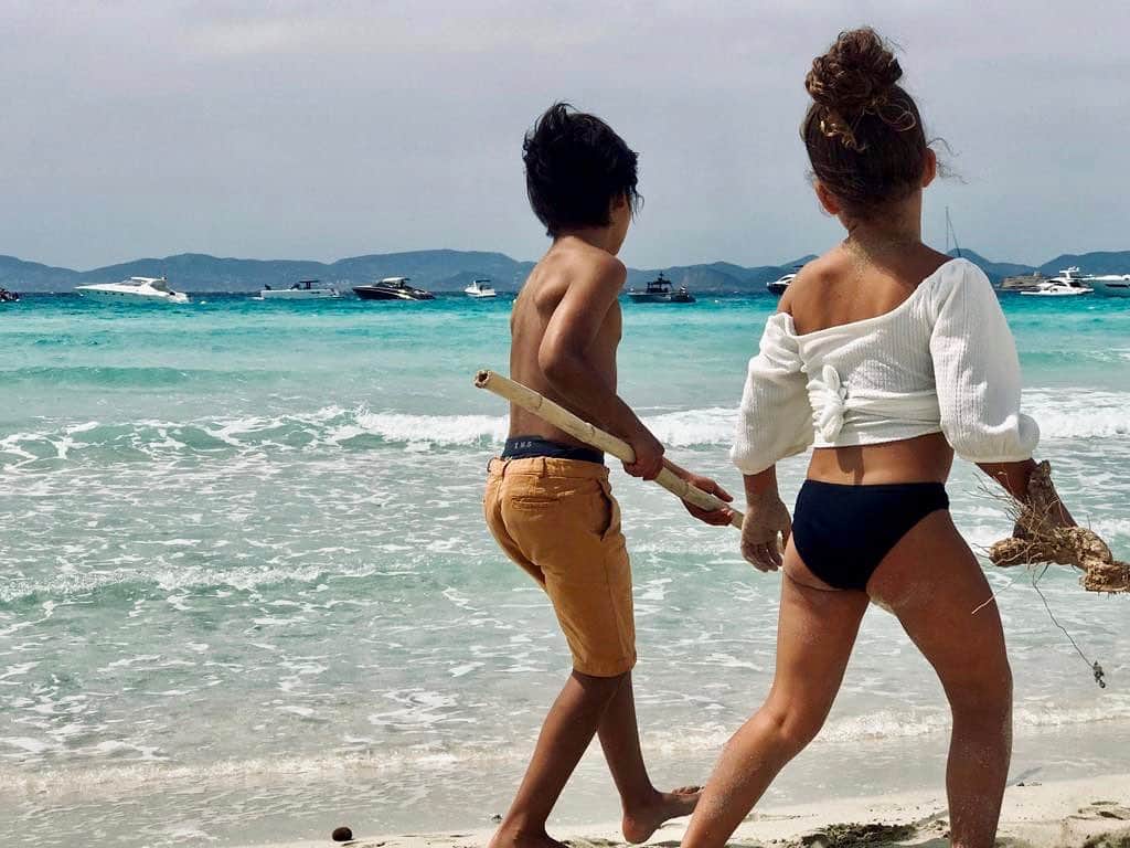 サネリー・ジェームズのインスタグラム：「💎」
