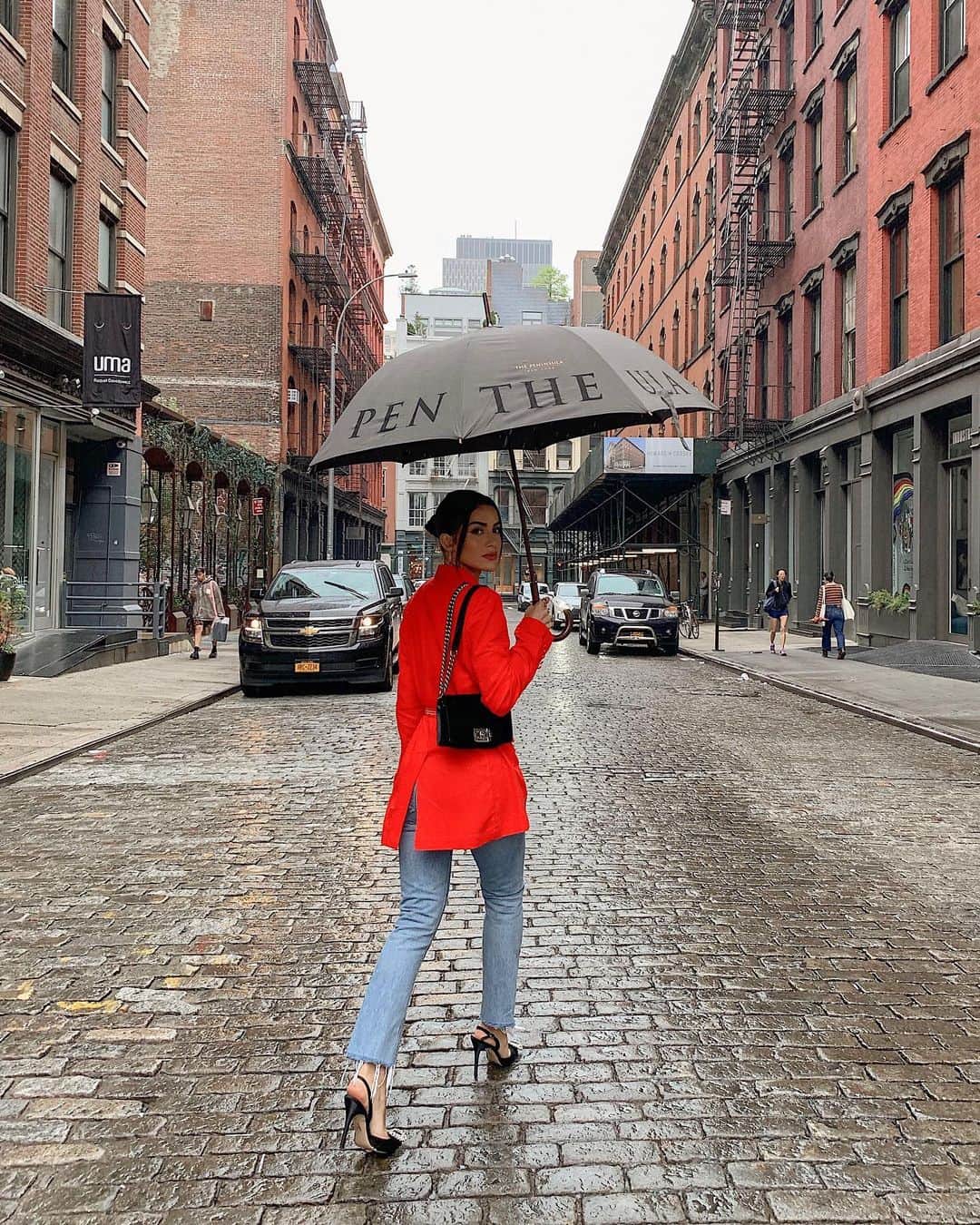 Camila Coelhoさんのインスタグラム写真 - (Camila CoelhoInstagram)「Hey rainy New York! #NYC  Oi Nova Iorque chuvosa! #rainyday」6月11日 1時04分 - camilacoelho