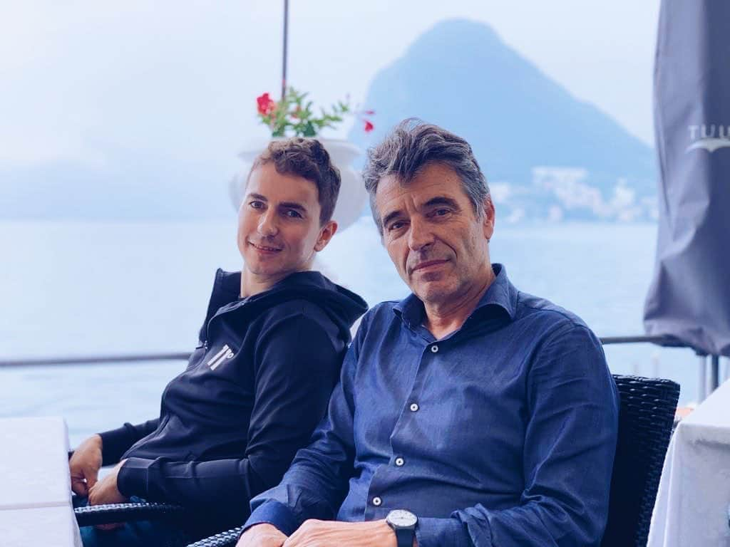 ホルヘ・ロレンソさんのインスタグラム写真 - (ホルヘ・ロレンソInstagram)「Parlando della vita con il mio grande amico Fabio.」6月11日 1時10分 - jorgelorenzo99