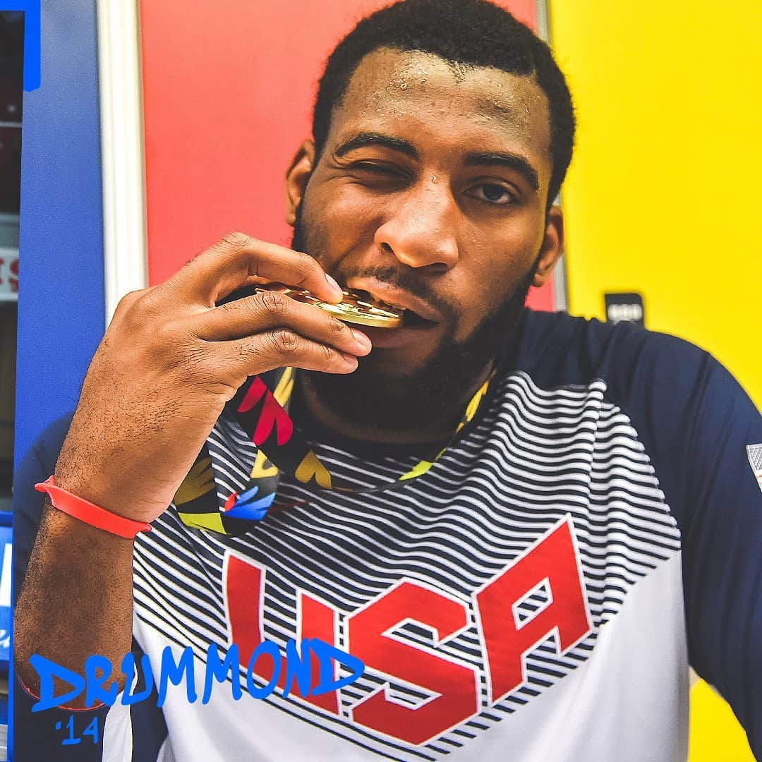 USA Basketballさんのインスタグラム写真 - (USA BasketballInstagram)「Of the 20 on the preliminary roster, 🖐 have won @fibawc gold 🥇 with us before.」6月11日 1時23分 - usabasketball
