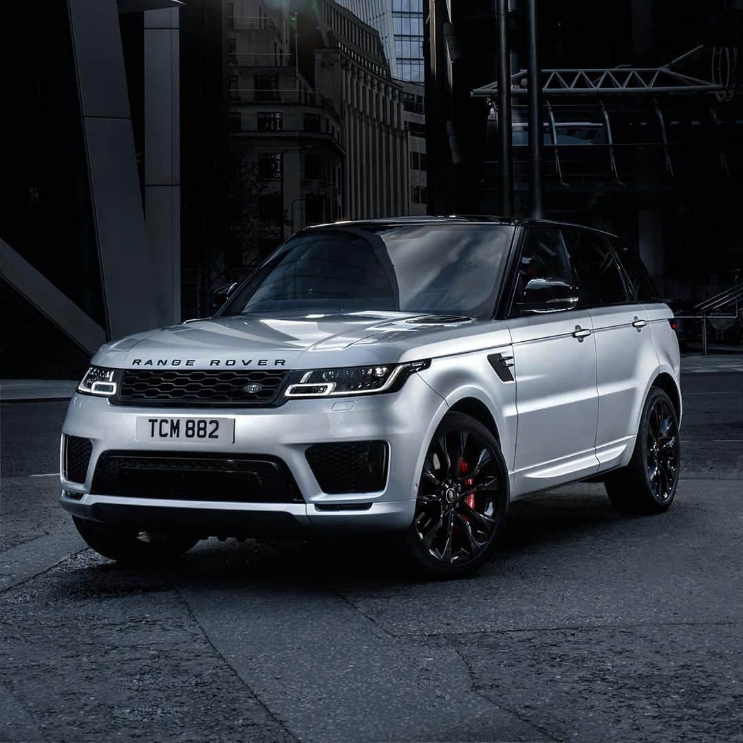 Land Roverさんのインスタグラム写真 - (Land RoverInstagram)「It’s clear the #RangeRoverSport means business with a purposeful design that distinguishes itself in even the most sophisticated surroundings. Search ”Range Rover Sport configurator” to design yours.  #LandRover #SUV #4x4 #Adventure #Carsofinstagram #Instacar #Design#CarLifestyle #LandRover #Cars #Car #RangeRover #Technology」6月11日 1時30分 - landrover