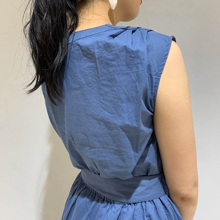 SM2olohuone LUMINE立川店さんのインスタグラム写真 - (SM2olohuone LUMINE立川店Instagram)「巧みなタックワークで Vネックで開いた大人っぽさに 奥行きのあるメリハリと フェミニンな表情をプラス♡ ⠀ ⠀ ⠀ 【 Te chichi 】 onepiece ¥9.990+tax ⠀ ⠀ ⠀ #2019#summer#correction#classic#samansamos2#lumine#tachikawa#olohuone#fashion#techichi#feminine#happy#fashion#life#staffsnap#初夏#ルミネ立川#ルミネ#立川#サマンサモスモス#テチチ#クラシック#ナチュラル#通勤コーデ#休日コーデ#フェミニン#大人かわいいコーデ」6月11日 7時56分 - sm2olohuone_lumine