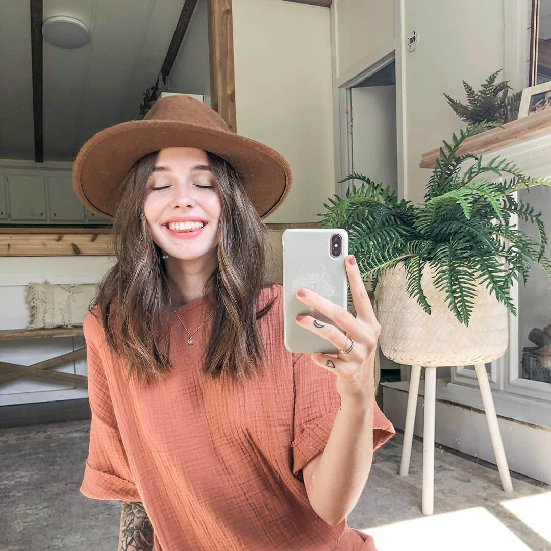 Acacia Brinleyさんのインスタグラム写真 - (Acacia BrinleyInstagram)「Hats on」6月11日 2時33分 - acaciakersey