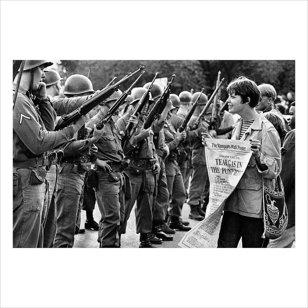 Magnum Photosさんのインスタグラム写真 - (Magnum PhotosInstagram)「Over 50 years on from the 1968 Democratic National Convention riots in Chicago, this is a rare chance to own a piece of photographic history. @rdepardon's signed print is available on shop.magnumphotos.com until midnight EST on Friday. Link in bio. . “It is the Democratic Convention, the crowd invades the park ... . There is a feeling of festivity above all directed toward protesting the Vietnam War. A young woman walks toward the soldiers of the National Guard, who protect access to the convention. I had just enough time to make this photograph.” - @rdepardon . PHOTO: Grant Park, Chicago. August 1968. . © @rdepardon/#MagnumPhotos . #Obsessions #MAGNUMSQUARE #RaymondDepardon」6月11日 3時45分 - magnumphotos