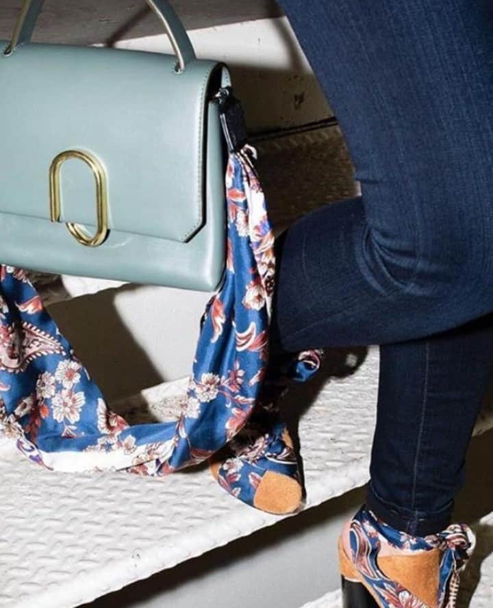 のインスタグラム：「A look back at 'Alix.' @Noor matches her bag to her 3.1 shoes when she stepped out carrying the 'Alix' Top Handle with silk scarf strap.  #31Alix #31Tribe」