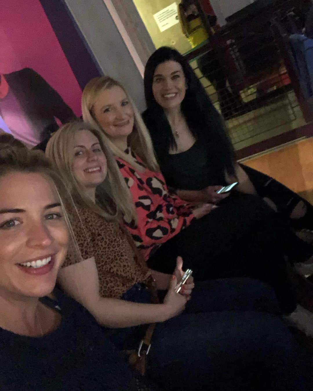 ジェマ・アトキンソンさんのインスタグラム写真 - (ジェマ・アトキンソンInstagram)「All set to watch @backstreetboys at the Manchester arena! 🙌🏼 Baby Marquez better be ready for some dancing 😂 @nat3891 @laurahob_x @vicky_owens」6月11日 4時08分 - glouiseatkinson