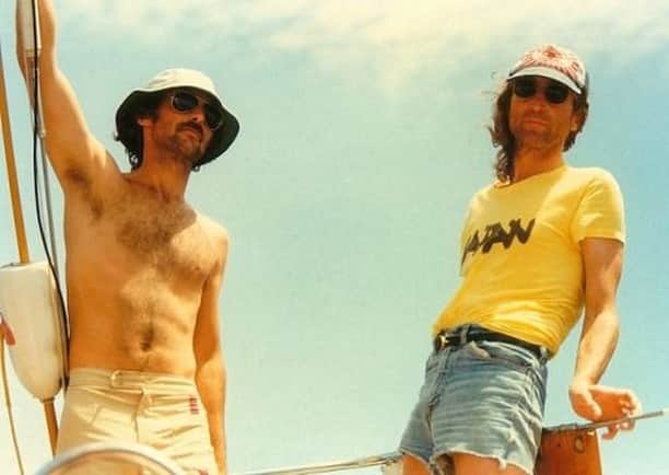 Meganさんのインスタグラム写真 - (MeganInstagram)「John Lennon sailing to Bermuda with Tyler Coneys in 1980. ⠀ ⠀ #johnlennon #sailing #summerfashion #denimcutoffs」6月11日 4時10分 - zanzan_domus