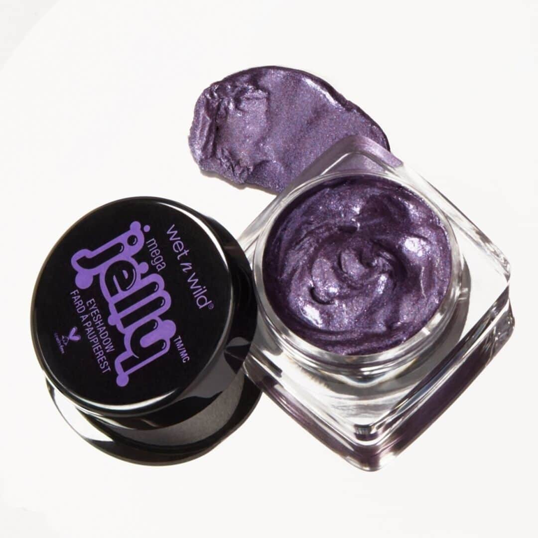 wet'n wild beautyさんのインスタグラム写真 - (wet'n wild beautyInstagram)「Glimmer and GLOW ✨ Our Mega Jelly Eyeshadow in Dethroned applies as gel and sets as powder, bringing you a shine that lasts all night long 💜 Shop today at @UltaBeauty⠀⠀⠀⠀⠀⠀⠀⠀⠀ ⠀⠀⠀⠀⠀⠀⠀⠀⠀ ⠀⠀⠀⠀⠀⠀⠀⠀⠀ #wetnwildbeauty #crueltyfree #makeup #wakeupandmakeup #makeupaddict #makeuplover #motd #glow #beauty  #crueltyfreebeauty」6月11日 4時30分 - wetnwildbeauty