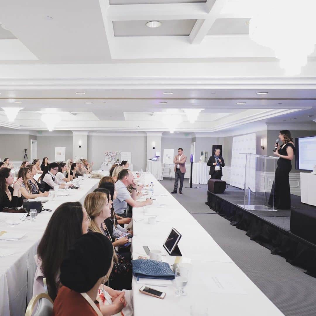 Biologique Recherche USAさんのインスタグラム写真 - (Biologique Recherche USAInstagram)「Sneak peek of our West Coast Seminar, currently taking place at @thelondonweho in Beverly Hills. It is always a pleasure to connect with our partners, and work on "Building Better Skin" together! Pictures by @charlesroussel. • • • #biologiquerecherche #passion #expert #beauty #skincare #followyourskininstant #buildingbetterskin #skininstant #westcoast #seminar #spring #beverlyhills #thelondonwesthollywood #BRfamily #sharing #training」6月11日 4時38分 - biologique_recherche_usa