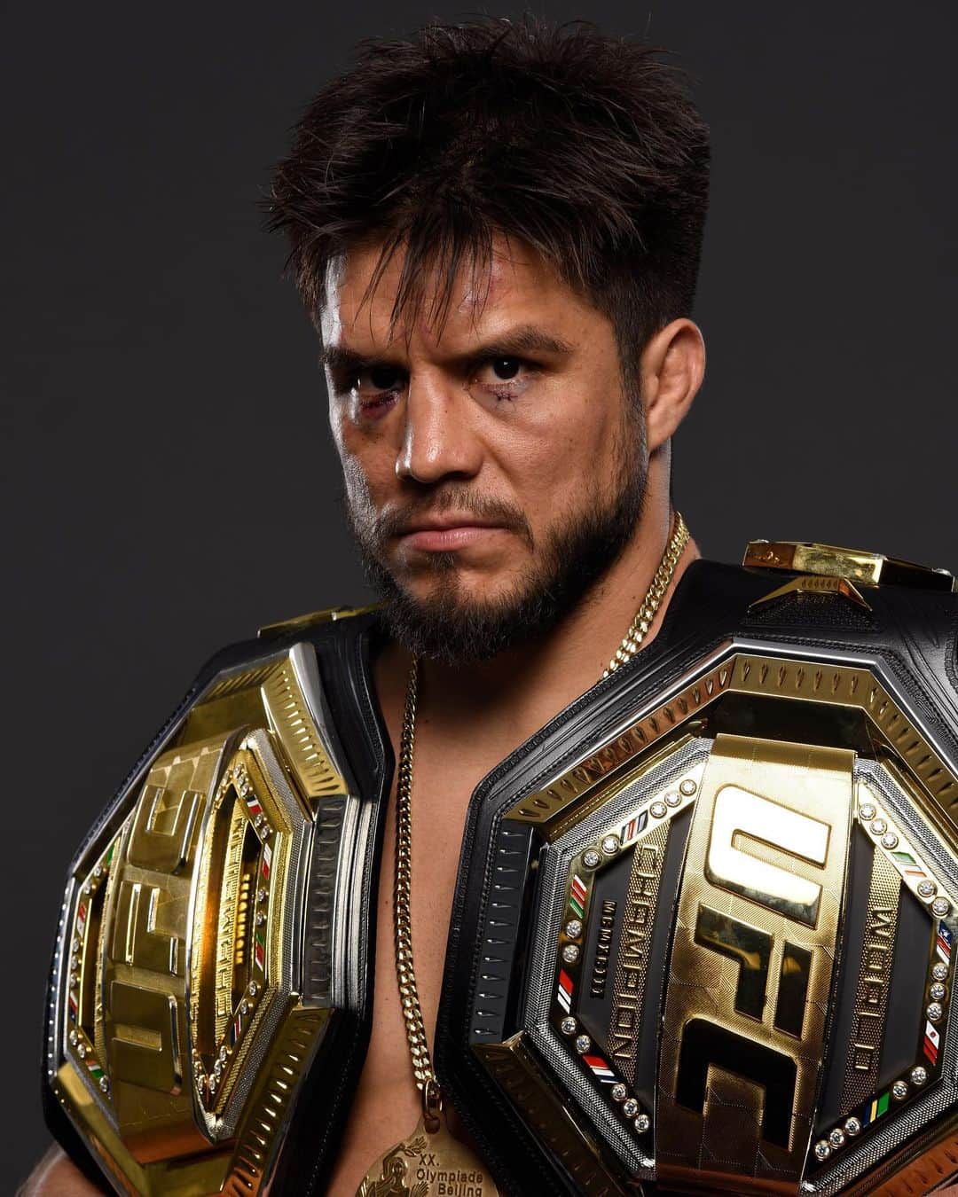 UFCさんのインスタグラム写真 - (UFCInstagram)「Which belt would you like to see @Henry_Cejudo defend first? #UFC238」6月11日 4時45分 - ufc