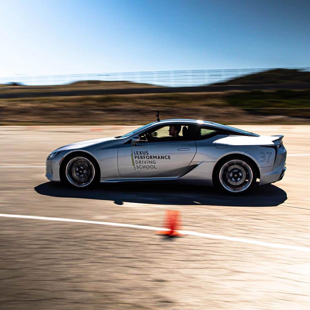 Lexus USAのインスタグラム：「Drivers rejoice. Whether you liked your challenges on the track or the greens, the Lexus Track to Tee event this past weekend had something for you. #LexusGolf #LexusPerformance」