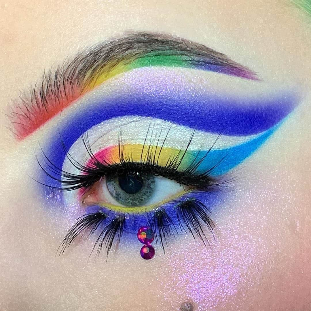 Anastasia Beverly Hillsさんのインスタグラム写真 - (Anastasia Beverly HillsInstagram)「These looks 😍  using the #ABHxAlyssaEdwards Palette & ABH Eye Primer  Whats your favorite color combo?  1  @beautybekky  2.  @dolls0ul  3. @blendbunny  4. @woodlyelan  5. @lauramuaria  6.  @renzate  7. @beautiception  8. @anobelll  9. @taylorpentelow_  10. @a_n_wicker」6月11日 4時55分 - anastasiabeverlyhills