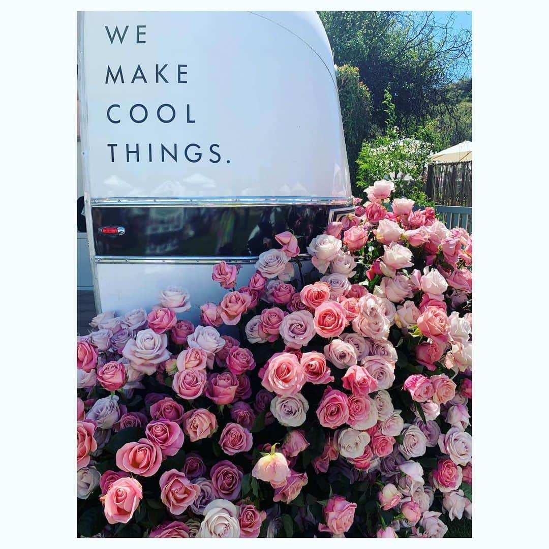 MINMIさんのインスタグラム写真 - (MINMIInstagram)「we make cool things 🌹 lol #コークシクル #corkcicle  @roseday_la」6月11日 5時41分 - minmidesu