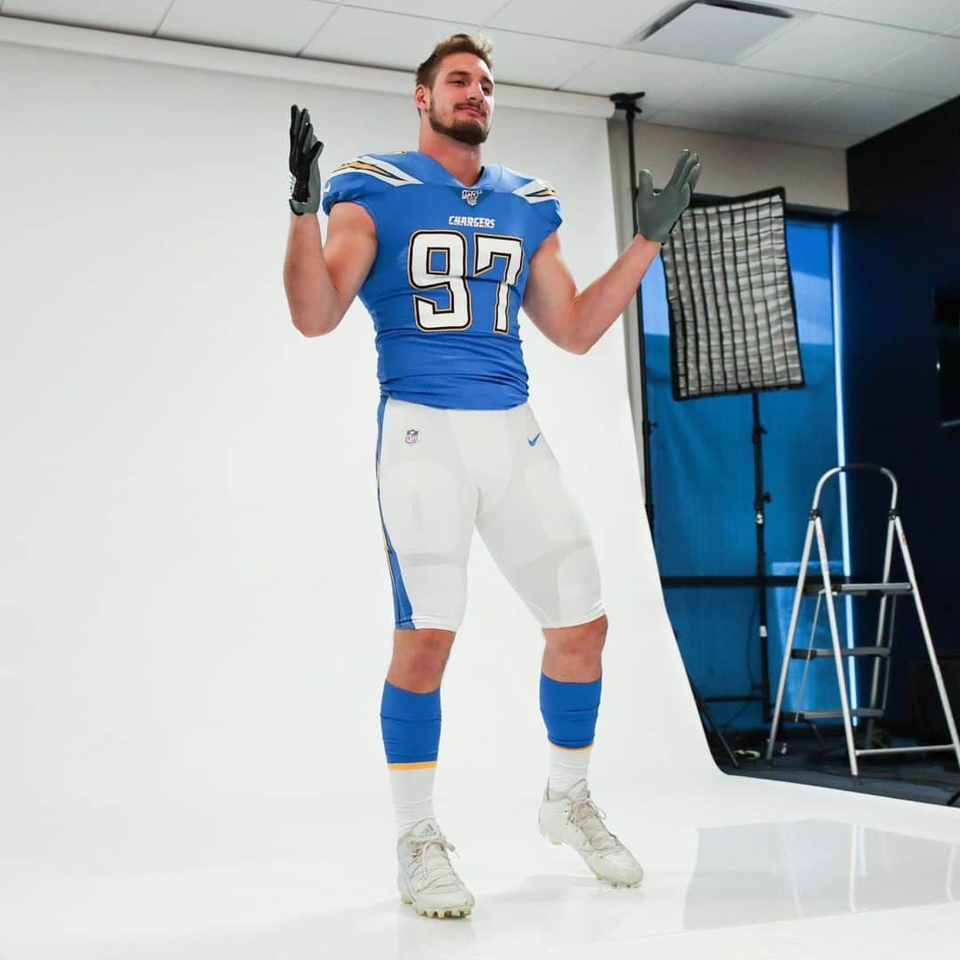 ジョーイ・ボサのインスタグラム：「97」