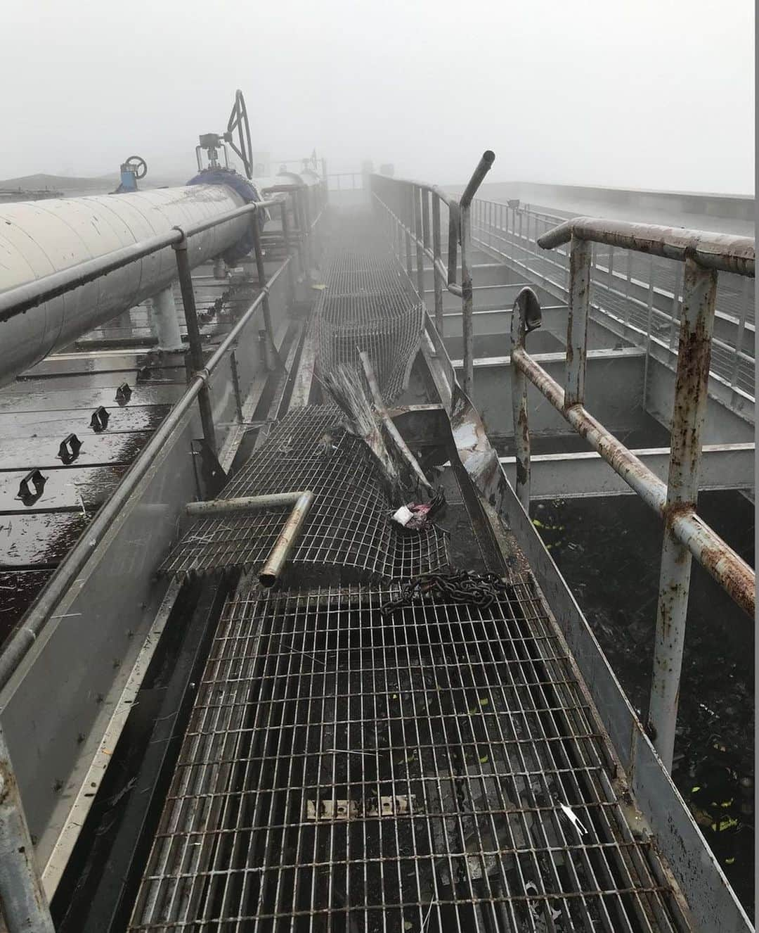 NBC Newsさんのインスタグラム写真 - (NBC NewsInstagram)「#FDNY shares photos from the scene of the helicopter crash in Midtown #Manhattan on Friday. Click the link in our bio to read more. . 📷 FDNY」6月11日 5時55分 - nbcnews