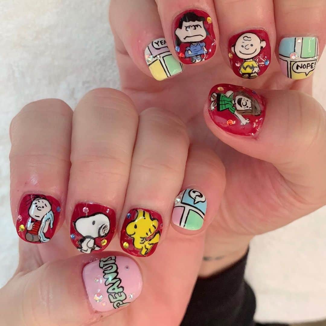 Mei Kawajiriさんのインスタグラム写真 - (Mei KawajiriInstagram)「@themarcjacobs × #peanuts #nailsbymei 💕❤️🎀🧸✨ If you see in person ,you will see all the detail❤️👌🏻❤️💕 #handpainted #marcjacobs #snoopy #mensnails #marcjacobs」6月11日 6時01分 - nailsbymei