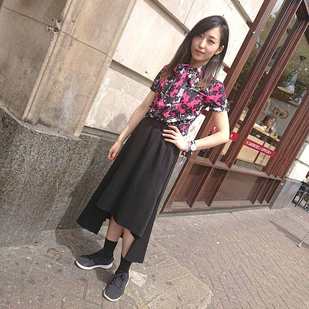 Yukiさんのインスタグラム写真 - (YukiInstagram)「Memory in the UK Baker Street!! skirt: @17kg_official  #bakerstreet #uk #D_Drive #yuki #ベイカーストリート #sherlockholmes #シャーロックホームズ」6月11日 15時34分 - d_drive_gt_yuki