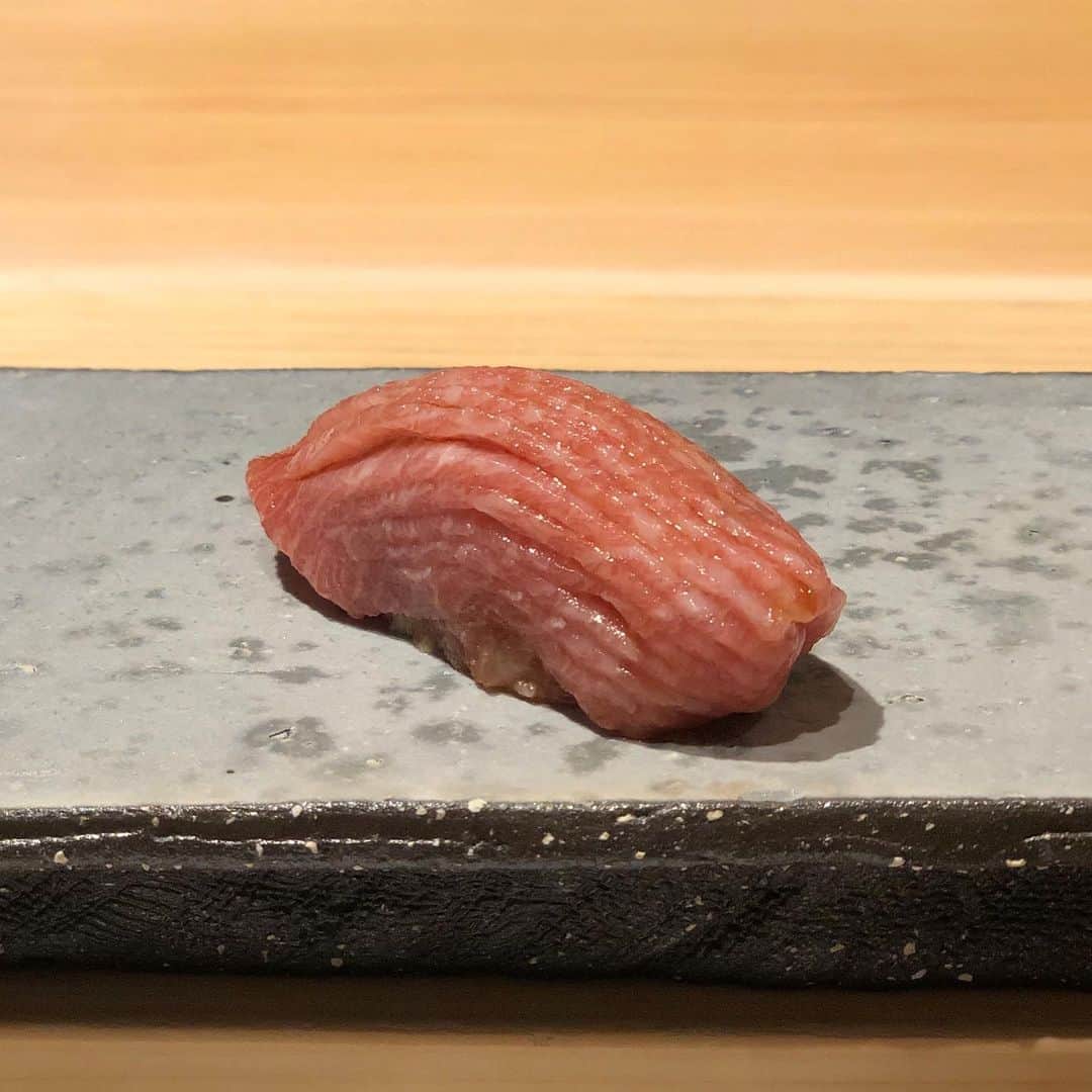 佐山愛のグルメインスタ