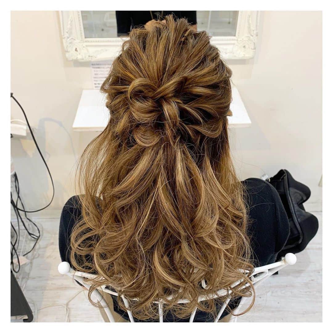 DJ NANAさんのインスタグラム写真 - (DJ NANAInstagram)「. . 久々に撮影だからヘアセット💓 . 錦のHairSet LUMINAで✨ . 指定のパターン内なら1080円で セットしてくれるから お出かけの時とかよく利用してる☝️ . 安くて上手だからオススメだよ‼️ . #Hairset #lumina #今から撮影」6月11日 16時00分 - dj_nana092