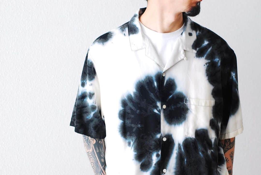 wonder_mountain_irieさんのインスタグラム写真 - (wonder_mountain_irieInstagram)「_ NOMA t.d.  ノーマ ティーディー "Tie Dye SS Shirt" ¥25,380- _ 〈online store / @digital_mountain〉  http://www.digitashopdetail/000000009410/ _ 【オンラインストア#DigitalMountain へのご注文】 *24時間受付 *15時までのご注文で即日発送 *1万円以上ご購入で送料無料 tel：084-973-8204 _ We can send your order overseas. Accepted payment method is by PayPal or credit card only. (AMEX is not accepted)  Ordering procedure details can be found here. >>http://www.digital-mountain.net/html/page56.html _ #NOMAtd.  #ノーマ ティーディー _ 本店：#WonderMountain  blog>> http://wm.digital-mountain.info _ 〒720-0044  広島県福山市笠岡町4-18 JR 「#福山駅」より徒歩10分 (12:00 - 19:00 水曜定休) #ワンダーマウンテン #japan #hiroshima #福山 #福山市 #尾道 #倉敷 #鞆の浦 近く _ 系列店：@hacbywondermountain _」6月11日 16時14分 - wonder_mountain_
