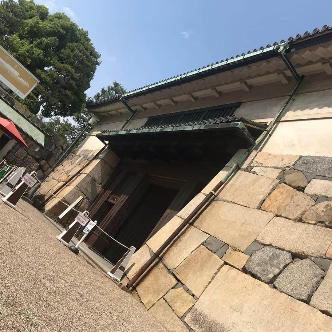 政宗さんのインスタグラム写真 - (政宗Instagram)「名古屋行ったら  はい  #名古屋城  でも名古屋城ってイマイチ唆られないんだよなぁ  政宗公 あまり関わってないし  戦の匂いが全くしないらドラマが感じられない  でも初の名古屋城初攻城でした」6月11日 16時44分 - masamune___date