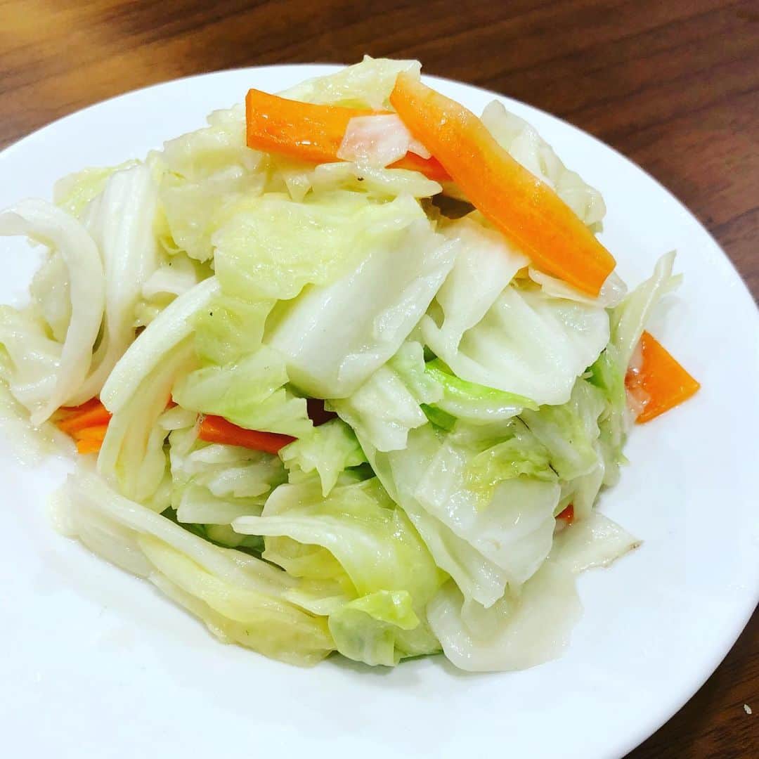 Liaさんのインスタグラム写真 - (LiaInstagram)「無事、香港に戻りました。 台湾でのお料理はどれも味が優しくて、私は特に野菜の味付けに感動しました💕Taiwan cuisine is all taste so mild, especially I love how they flavored the vegetable❤️So nice😋 #台湾料理 #delicioustaiwanese」6月11日 8時08分 - lia_vocalist