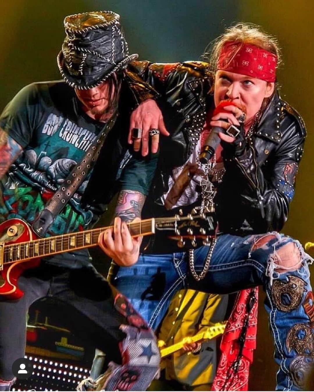 DJアシュバさんのインスタグラム写真 - (DJアシュバInstagram)「Destruction at its finest! #axlrose #djashba」6月11日 8時45分 - ashba