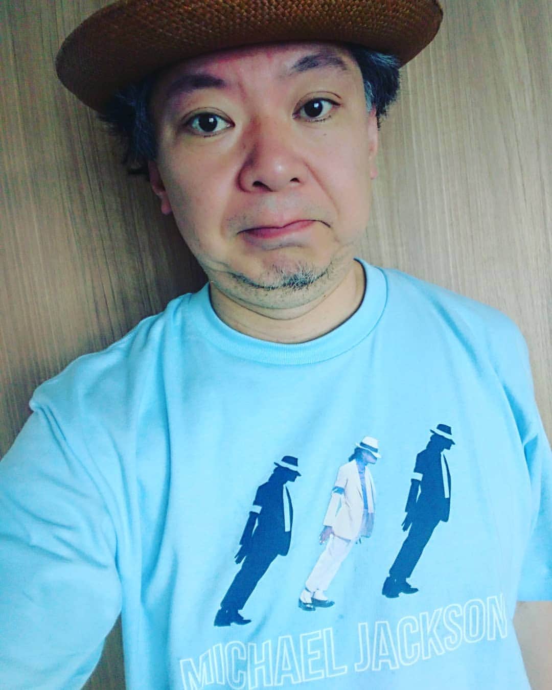 鈴木おさむさんのインスタグラム写真 - (鈴木おさむInstagram)「今日は、新しいマイケルTシャツ。渋谷のポップアップストアで購入」6月11日 8時46分 - osamuchan_suzuki