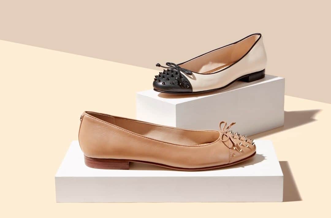 サムエデルマンのインスタグラム：「Hey, stud - meet our new Mirna Spiked Flat」