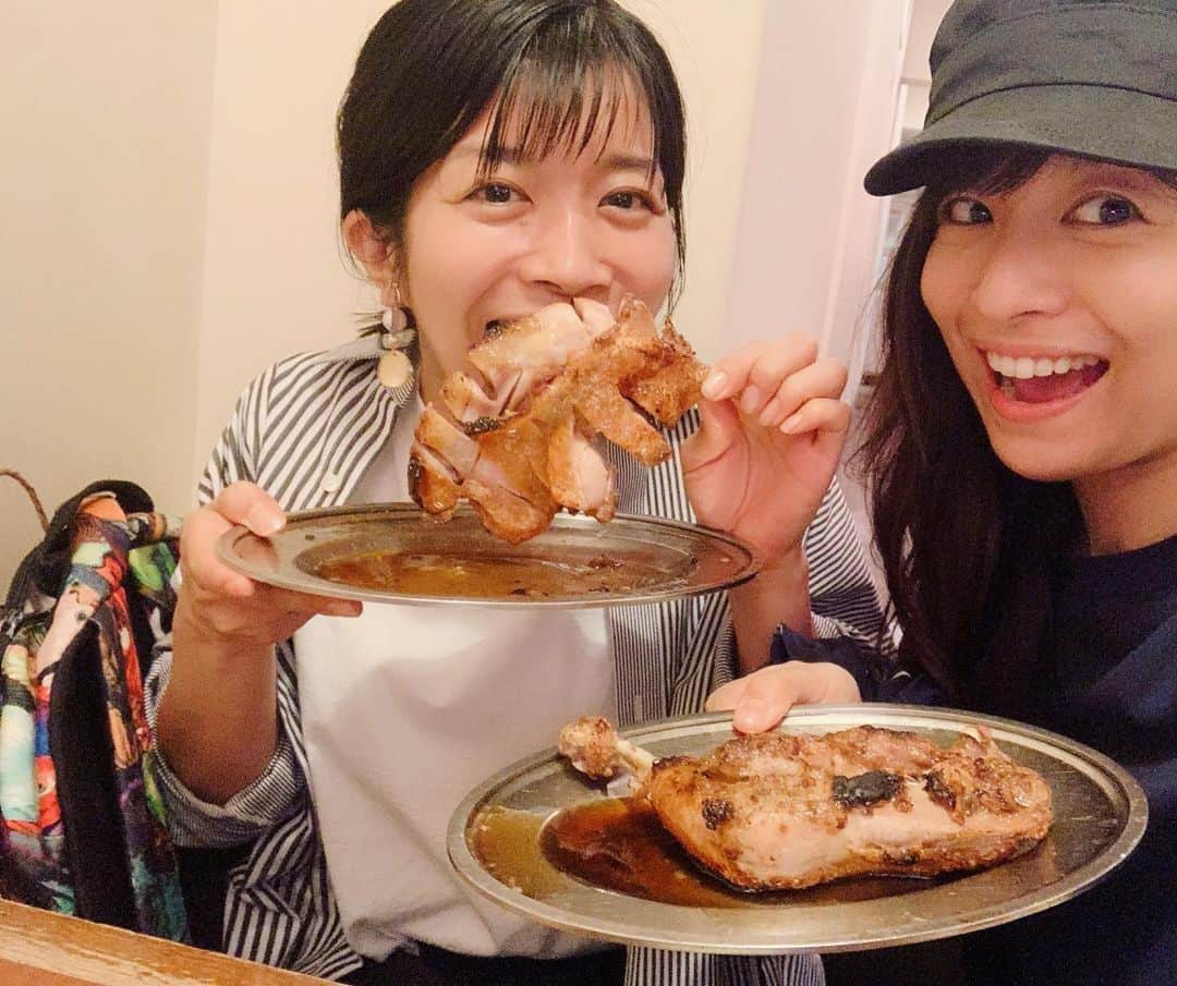三倉茉奈さんのインスタグラム写真 - (三倉茉奈Instagram)「昨日、佳奈が生活笑百科の収録で大阪に来てたので、終演後ちらっと会えましたーーー！ うれし。らぶ。 一鶴の鳥食べたー」6月11日 9時21分 - mana_mikura_official