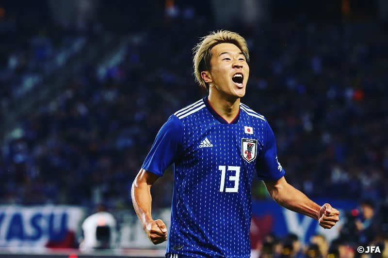 FC東京オフィシャルグッズさんのインスタグラム写真 - (FC東京オフィシャルグッズInstagram)「🔵日本代表🔴 #日本代表 として、#キリンチャレンジカップ2019 に参加した #永井謙佑 選手❗️✨ . #エルサルバドル代表 戦ではスタメン出場し、2ゴールを決めヒーローに❗️✨👏👏 @fctokyoofficial  #daihyo  #fctokyo #FC東京 #tokyo」6月11日 10時27分 - fctokyoofficial