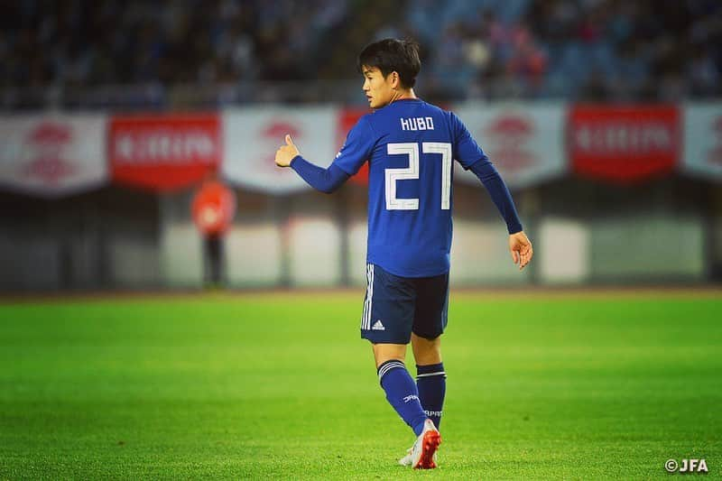 FC東京オフィシャルグッズさんのインスタグラム写真 - (FC東京オフィシャルグッズInstagram)「🔵日本代表🔴 #日本代表 に初選出され、#キリンチャレンジカップ2019 に参加した #久保建英 選手✨👏 . #エルサルバドル代表 戦で途中出場を果たし、日本代表デビューを飾りました❗️🙌 . コパアメリカも頑張れ、タケ❗️✊ @fctokyoofficial #FC東京 #daihyo  #fctokyo #tokyo」6月11日 10時25分 - fctokyoofficial