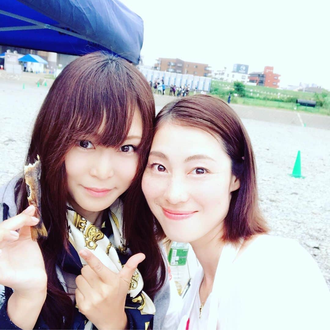 佐藤康恵さんのインスタグラム写真 - (佐藤康恵Instagram)「Yasu-con バーベキュー🍖大会in 玉川🌟🌟🌟たくさんの人にご参加いただき、雨も途中降りましたがそれもまた、バーベキューの醍醐味だったりもして、皆さんメチャメチャ楽しんでくださいました！ 本当にありがとうございました！ いろんな人と笑顔で交流できる時間は最高のご褒美だと思いました💖また、来月7/14にYasu-con バーベキュー🍖大会開催します！ぜひ、参加してね❣️ #最高の時間 #precious #actress #bbq #model #さとうやすえ #yasuesato #mama #佐藤康恵 #feelingood #バーベキュー」6月11日 11時53分 - yasuesato.official