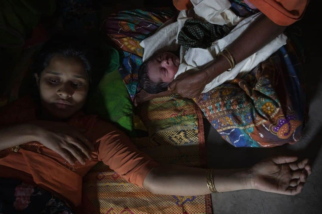 TIME Magazineさんのインスタグラム写真 - (TIME MagazineInstagram)「Umme Habiba, 18, following the birth of her daughter, Zahra. The #baby entered the world in a refugee camp in southeastern #Bangladesh where nearly a million are stuck, after fleeing violence and persecution in neighboring Myanmar. The #Rohingya, a majority-­Muslim ethnic group from ­majority-Buddhist Myanmar’s western­most state of Rakhine, fled here in large numbers in late 2017, when the Myanmar army began a systematic campaign of arson, rape and murder that the @unitednations has called genocidal. Since they were stripped of Burmese citizenship in 1982, they lost everything they had in a steady erosion of rights punctuated by sporadic outbursts of horrific state-­sanctioned violence. They now find themselves sequestered in the smallest possible physical space with nowhere left to go, writes Feliz Solomon. Read more, and see more pictures, at the link in bio. Photograph by @jamesnachtwey for TIME」6月11日 12時08分 - time