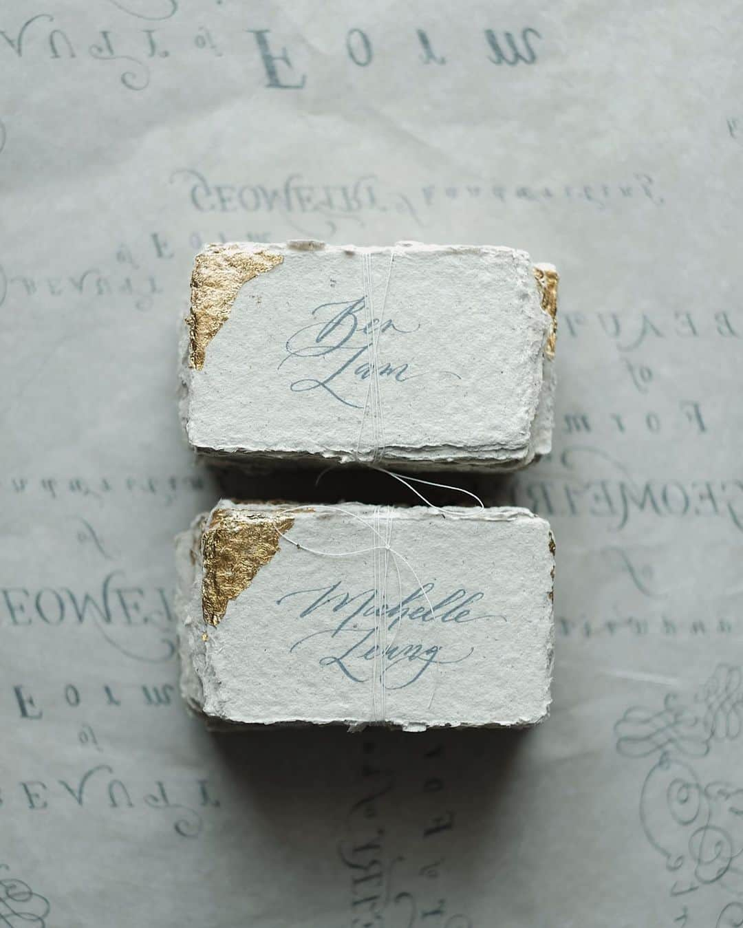 Veronica Halimさんのインスタグラム写真 - (Veronica HalimInstagram)「Sending out all this hand calligraphed place cards for the wedding in Tuscany! Sad to say good bye to these pretty things #wilyoumarrymi — #italianwedding #tuscany #truffypi #vhcalligraphy #calligraphystyling  #weddingstationery #handmadepapers #art  #tuscanweddimg #italianwedding #destinationwedding #travel #keepsake #カリグラフィー #カリグラフィースタイリング #モダンカリグラフィー #カリグラファ #ウェディング #ウェディングアイテム」6月11日 12時24分 - truffypi