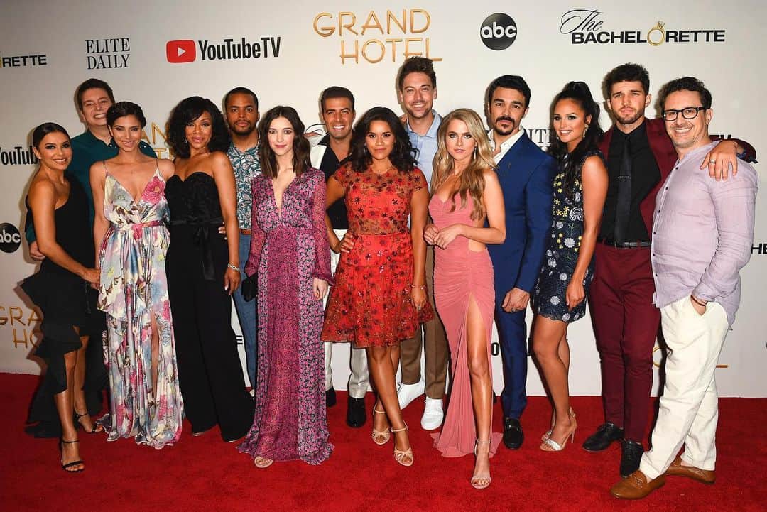 アメリカン・ブロードキャスティング・カンパニーのインスタグラム：「We had the perfect Miami night celebrating with the cast of @grandhotelabc! 🥳 #GrandHotel #TheBachelorette #ABCxYouTubeTV @youtube」