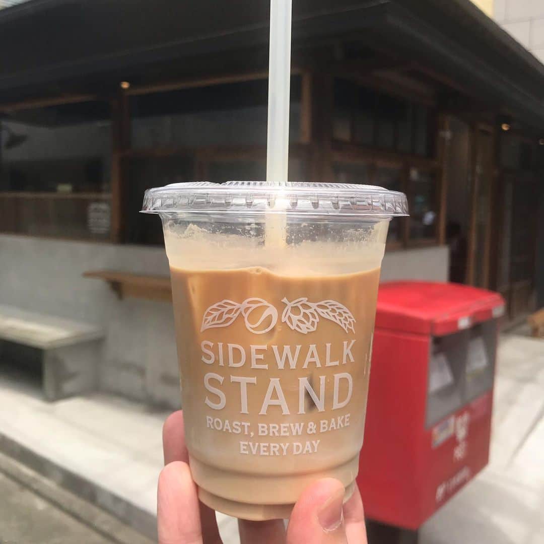 goodcoffeemeさんのインスタグラム写真 - (goodcoffeemeInstagram)「New Sidewalk Stand in #goodcoffee_yutenji ❤️ @vja  #sidewalkstand」6月11日 12時58分 - goodcoffeeme
