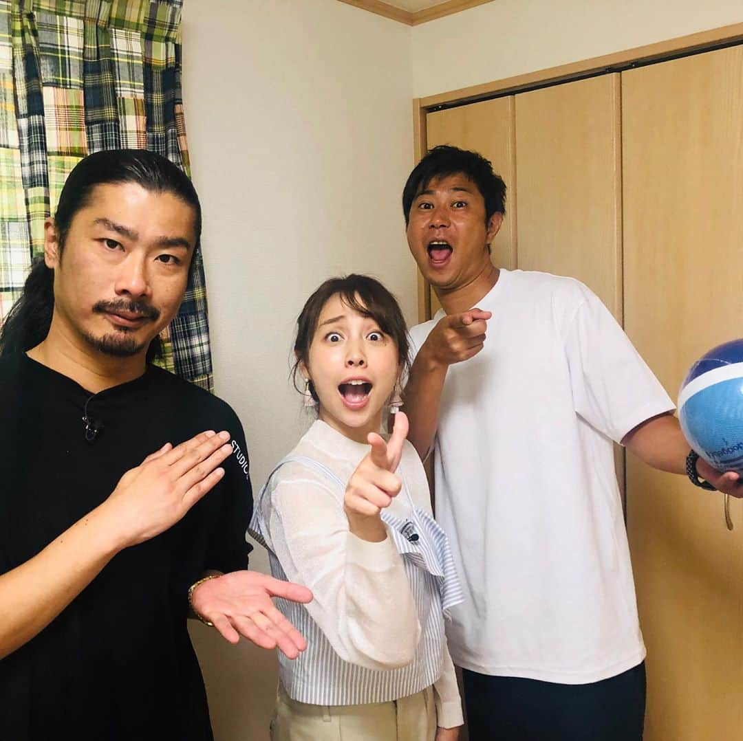 鈴木あきえさんのインスタグラム写真 - (鈴木あきえInstagram)「今日は #パンサー さんとロケ🥳  嬉しい楽しいサンキューー！！！ な日。笑笑  パンサーさん 相変わらず最高😊⭐️ そして ロケバス可愛い💕 ✱ ✱  ー明日のお知らせー ⚫︎明日、6/12（水） 7:00〜9:00 文化放送 『なな→きゅう』生放送⭐️ いつもは金曜日担当だけど 今週は 金曜日だけじゃなく 明日、水曜日にもお邪魔しますよー😊❤️ 楽しみ🥳  朝のおともにぜひ📻❤️ メール、Twitterも待ってます📩💕 #ななきゅう」6月11日 13時26分 - akiesuzuki0312