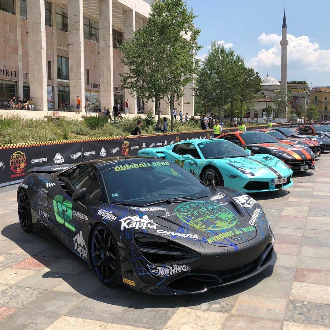CarsWithoutLimitsさんのインスタグラム写真 - (CarsWithoutLimitsInstagram)「@jcartu & friends during @gumball3000  #carswithoutlimits #toronto」6月11日 13時45分 - carswithoutlimits