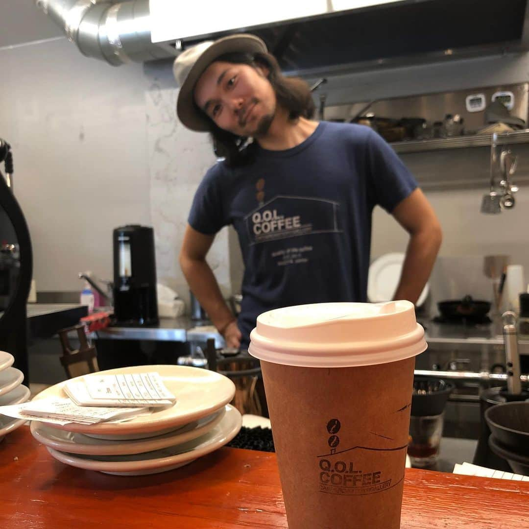 小林拓一郎さんのインスタグラム写真 - (小林拓一郎Instagram)「Q.O.L. COFFEE、2周年、おめでとうございます㊗️🔥✨ いつかファーマシーともコラボしましょ！  そして、またポートランド一緒に行きましょ！  #tdx #qolcoffee #pharmacycoffeelab #ファーマシーコーヒーラボ #nagoyacafe #名古屋カフェ #loveitportland」6月11日 13時57分 - kobataku33